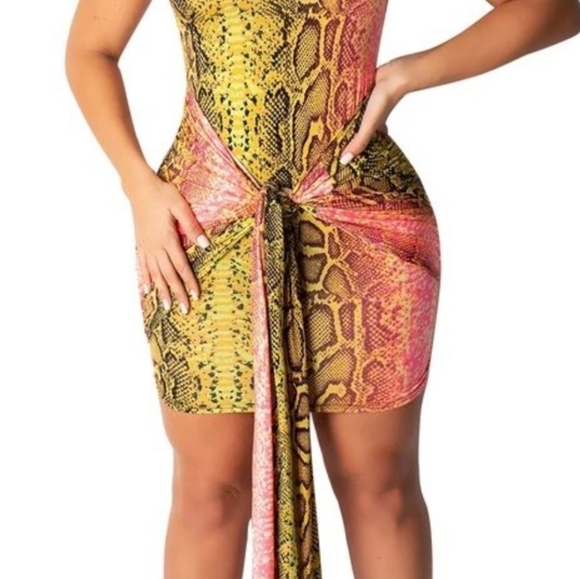 Fashion Nova One Shoulder Snake Skin Dress Size Medium - Picture 5 of 5